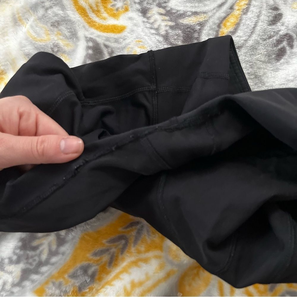Lululemon speed tight leggings size 8 - Picture 5 of 5
